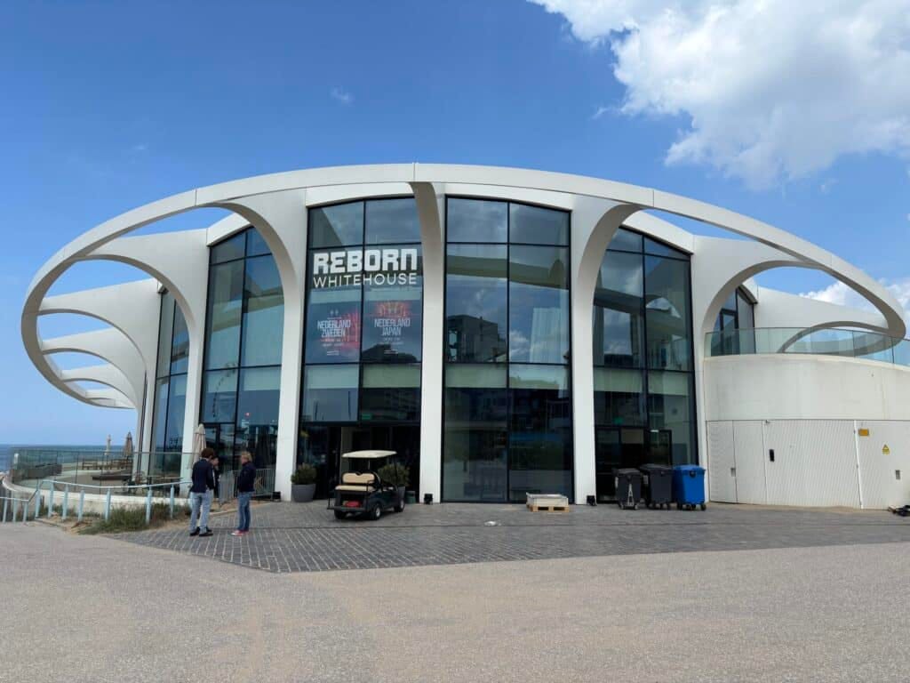 REBORN Whitehouse