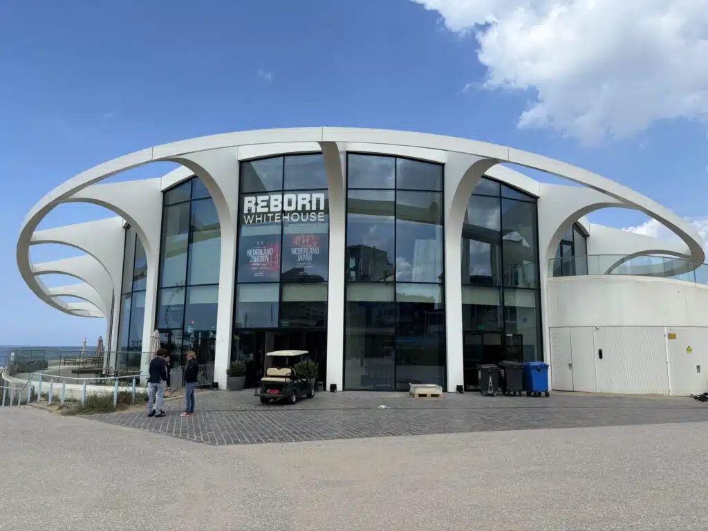 REBORN Whitehouse